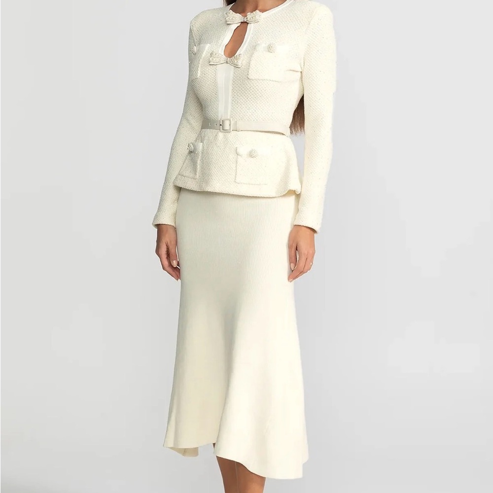 Elegant Cream Knit Midi Dress with Belted Waist